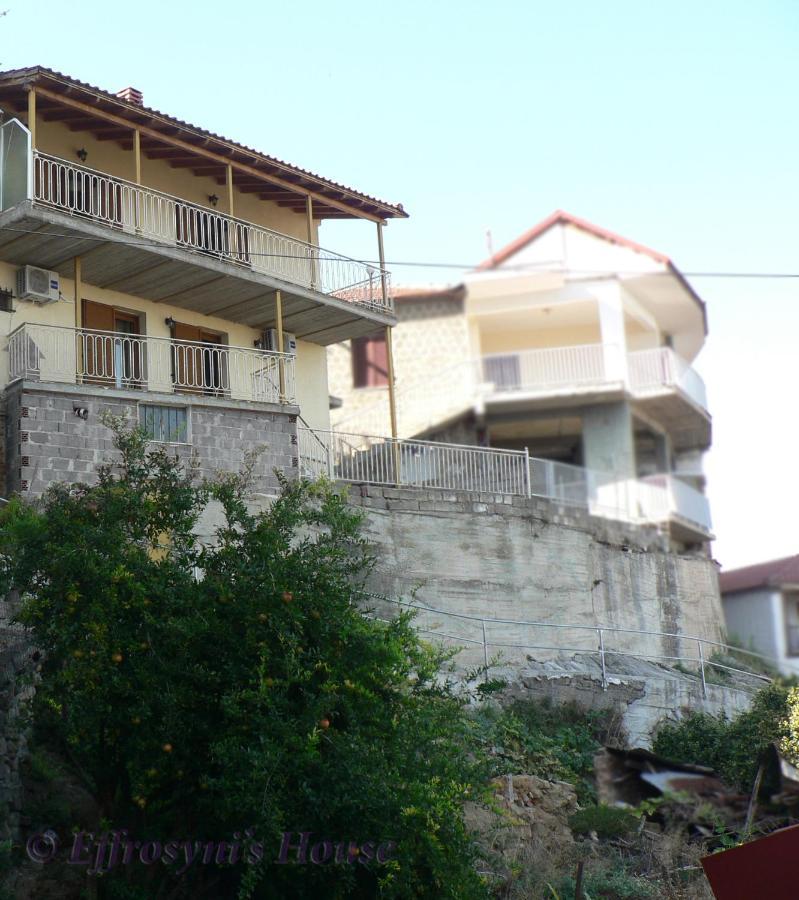 Effrosyni's House Holiday home *